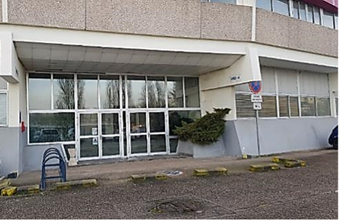 Photographie de l'entrée de la Plateforme RMN à Vandœuvre-lès-Nancy.